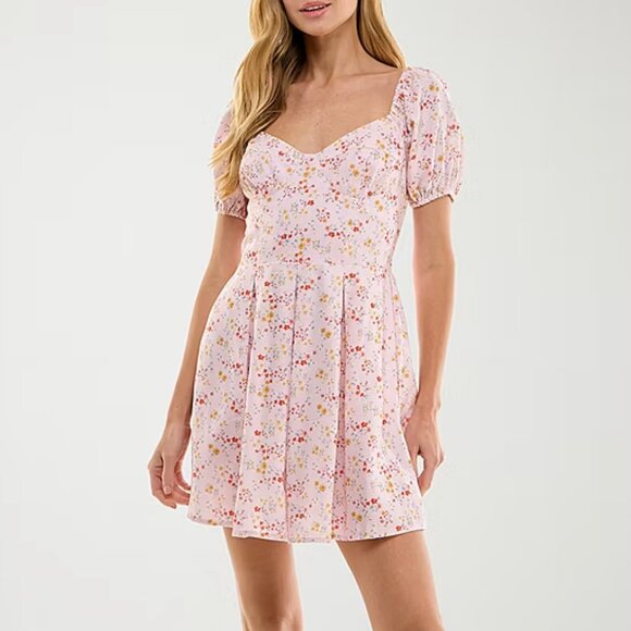 City Triangle Womens Juniors Short Sleeve Floral Fit + Flare Dress , Sz M 925347 - Picture 1 of 3